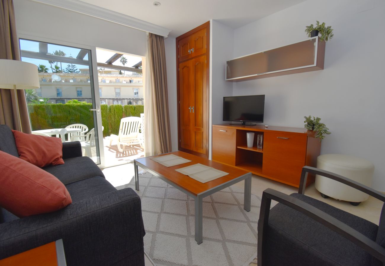Terraced House in Mijas Costa - Townhouse with holiday resort facilities!