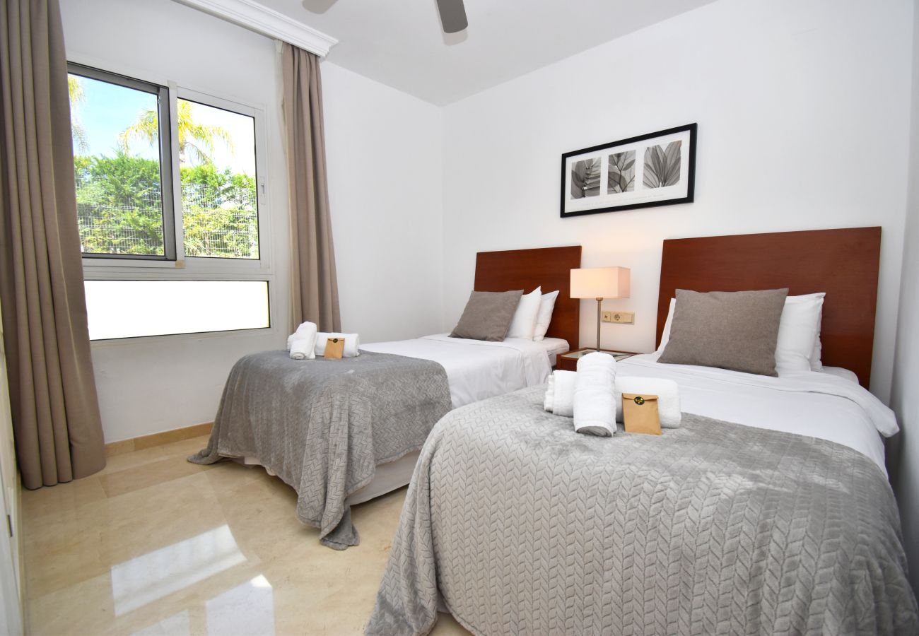 Terraced House in Mijas Costa - Townhouse with holiday resort facilities!