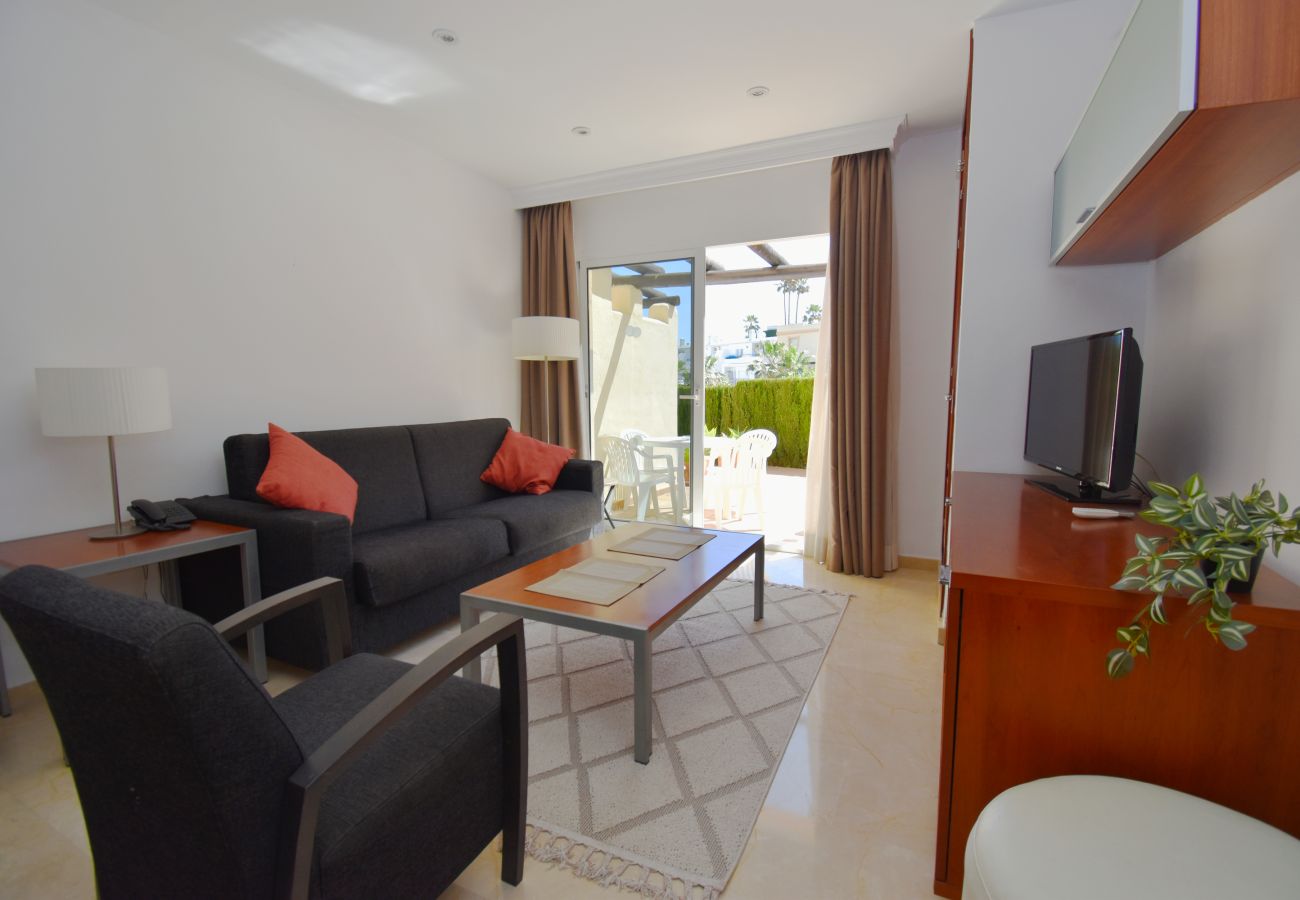 Terraced House in Mijas Costa - Townhouse with holiday resort facilities!