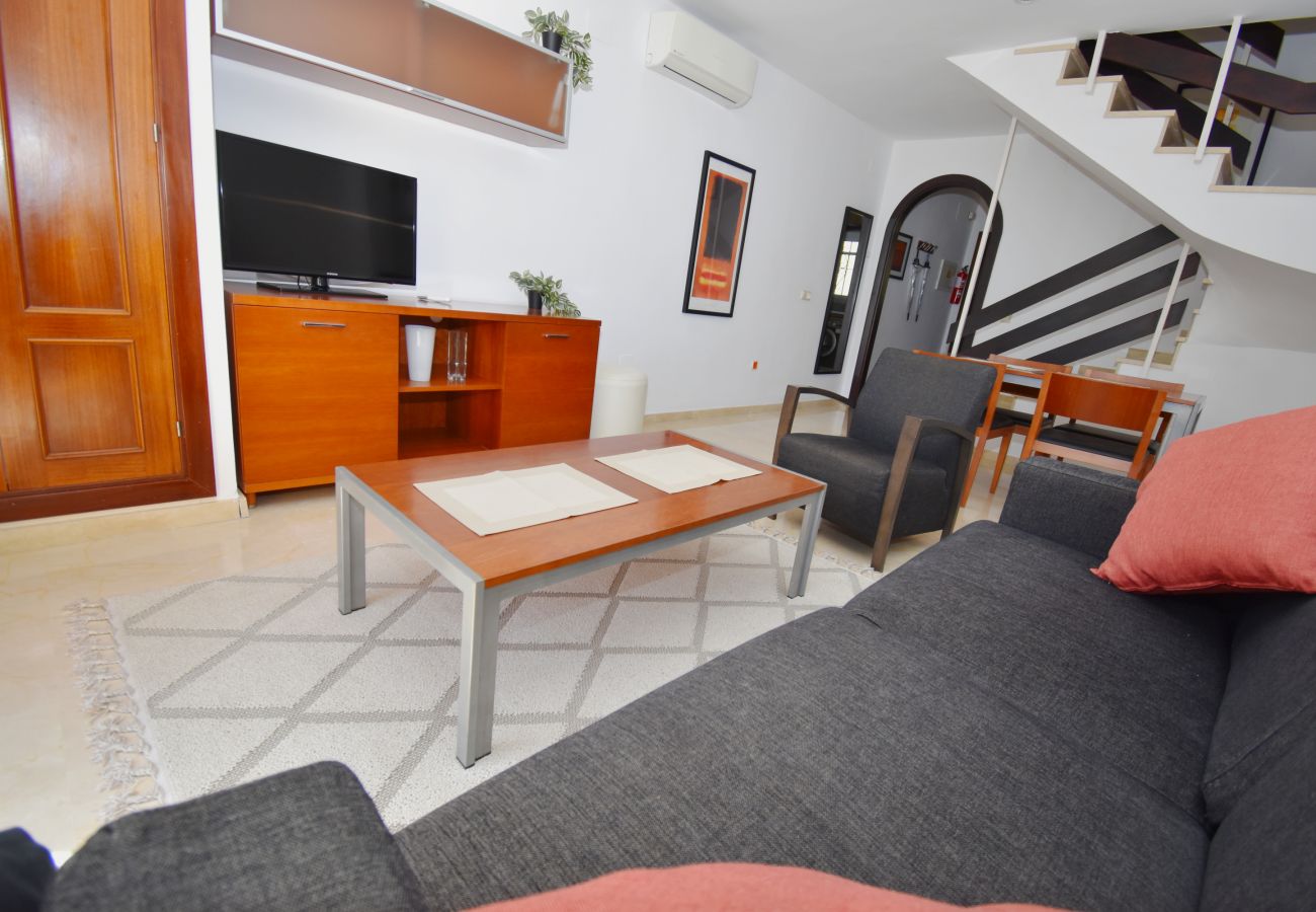 Terraced House in Mijas Costa - Townhouse with holiday resort facilities!