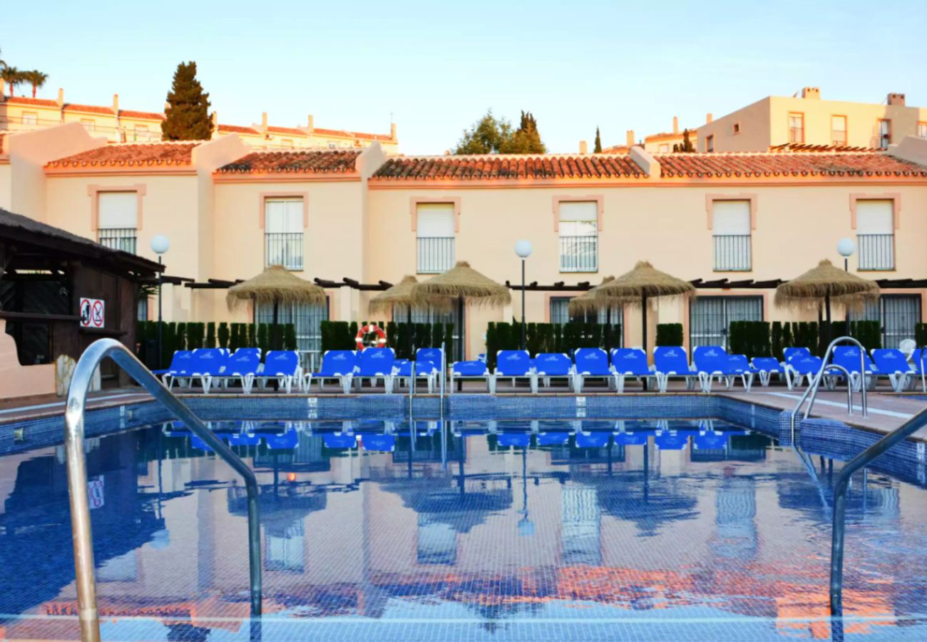Terraced House in Mijas Costa - Townhouse with holiday resort facilities!